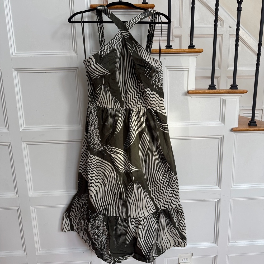 Express Black and White Midi Dress